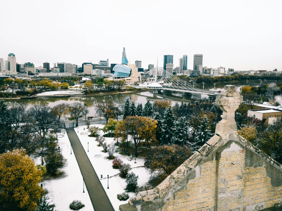 Sicht über Stadtzentrum von Winnipeg Manitoba im Winterkleid