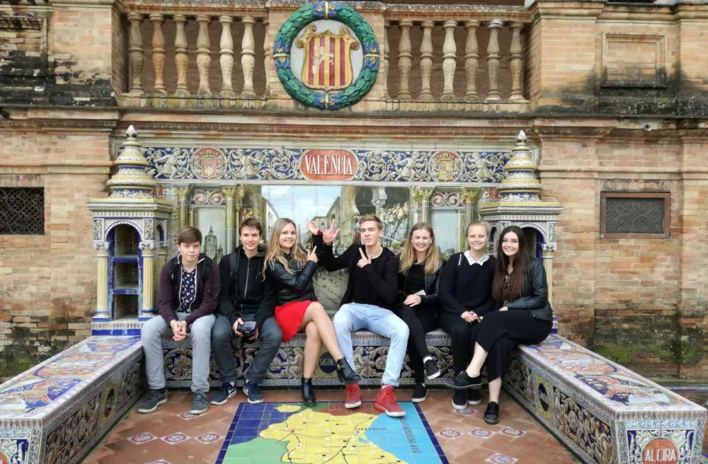 Gruppe von Austauschschülern in Valencia