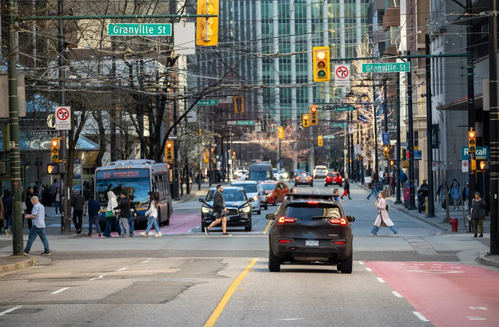 urbane Fotografie von einer Strasse in Vancouver