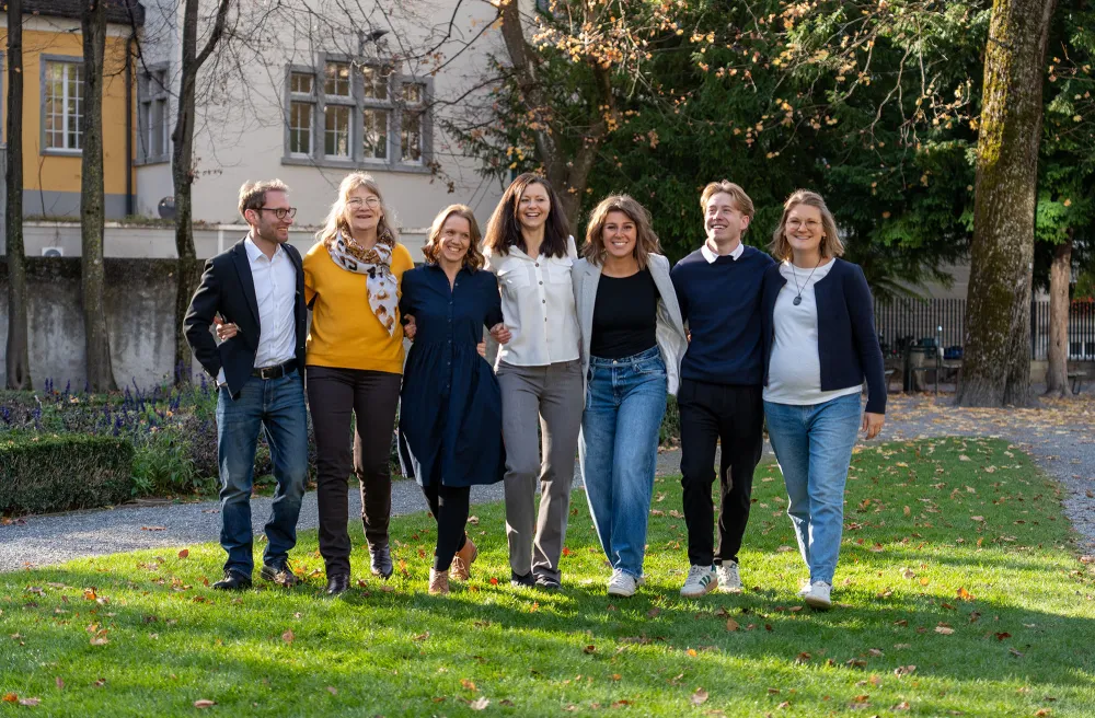 INTO Schüleraustausch Teamfoto Herbst 2025 Walk