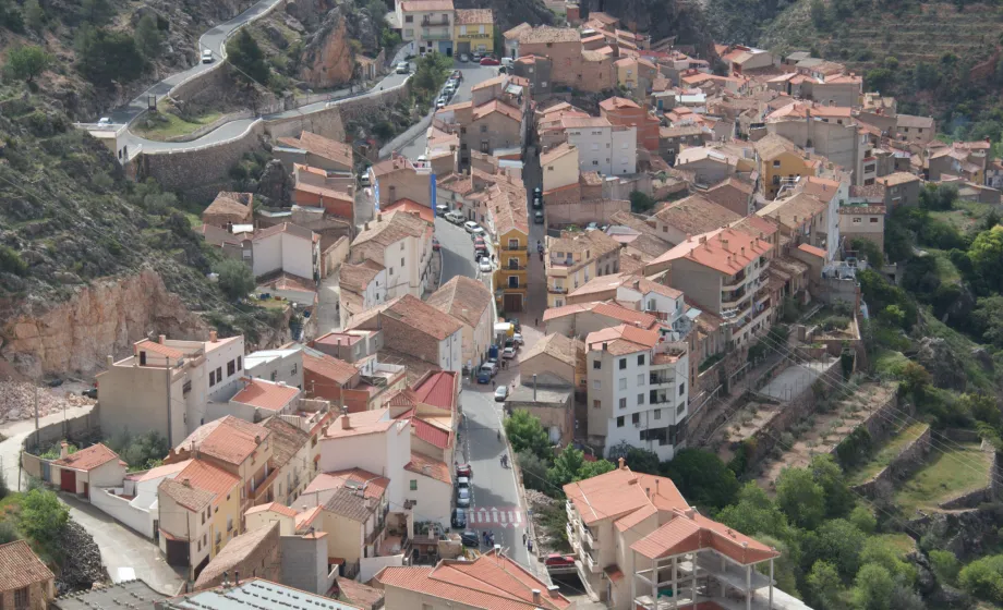 Dorf von oben in Spanien